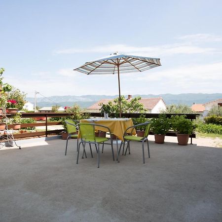 Appartment Rezika Silo  Bagian luar foto