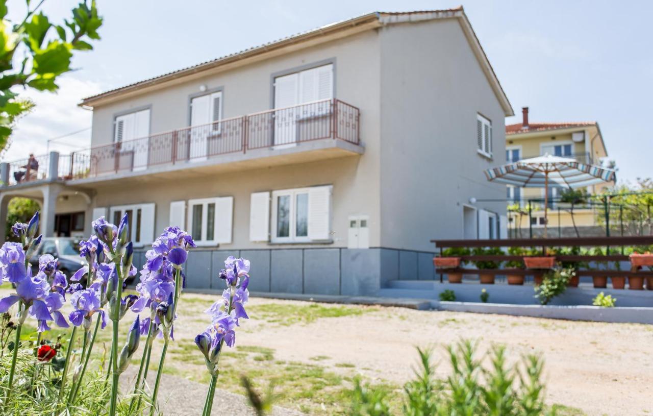 Appartment Rezika Silo  Bagian luar foto